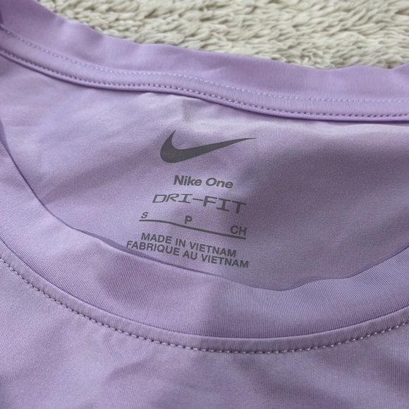 Nike Women's One Classic Dri-FIT Cropped Tank Top - LILAC BLOOM - Picture 3 of 7